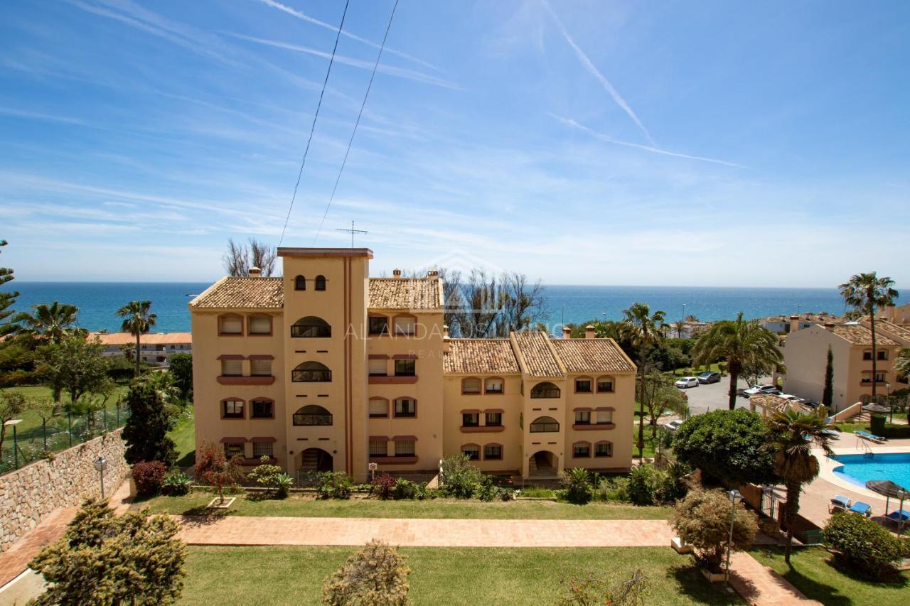 Panoramic Sea Views And Direct Access To The Beach From The Community In Torrenueva Malaga Luaran gambar