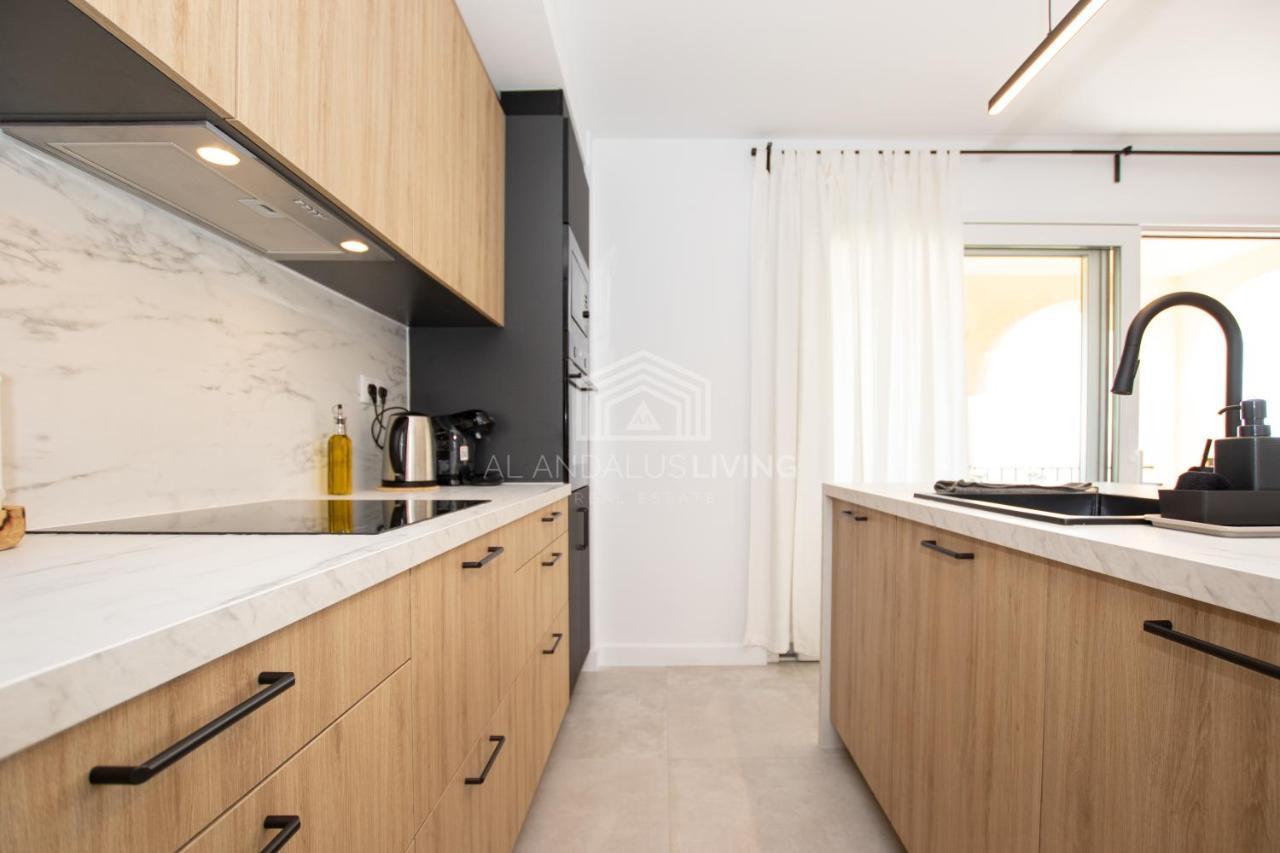 Panoramic Sea Views And Direct Access To The Beach From The Community In Torrenueva Apartment Malaga Luaran gambar