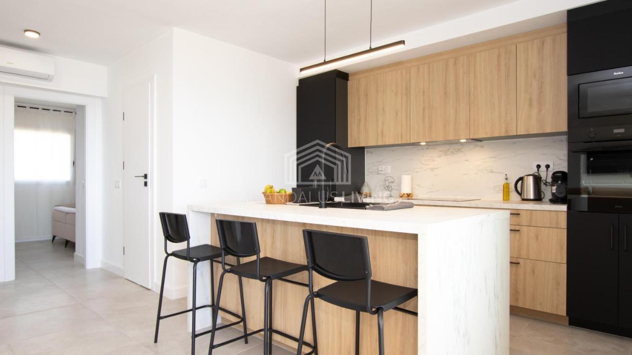 Panoramic Sea Views And Direct Access To The Beach From The Community In Torrenueva Apartment Malaga Luaran gambar