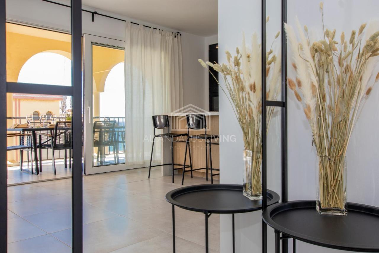 Panoramic Sea Views And Direct Access To The Beach From The Community In Torrenueva Apartment Malaga Luaran gambar